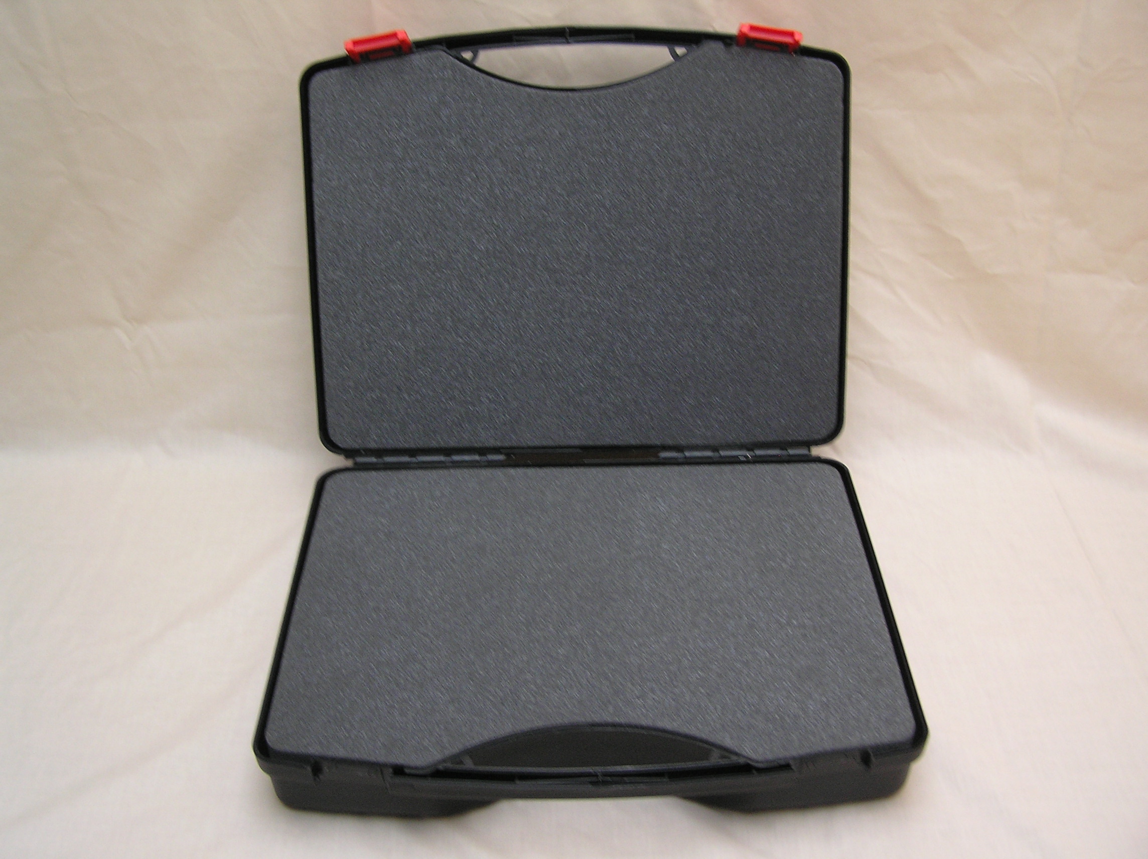 HARD PLASTIC CARRY CASE WITH FOAM INSERTS