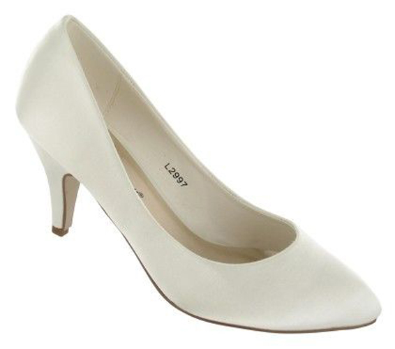 ivory mid heel shoes