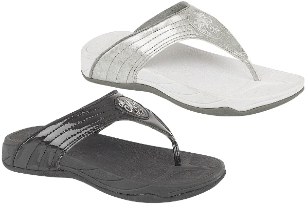 white havaianas flip flop | Wonder Wardrobes