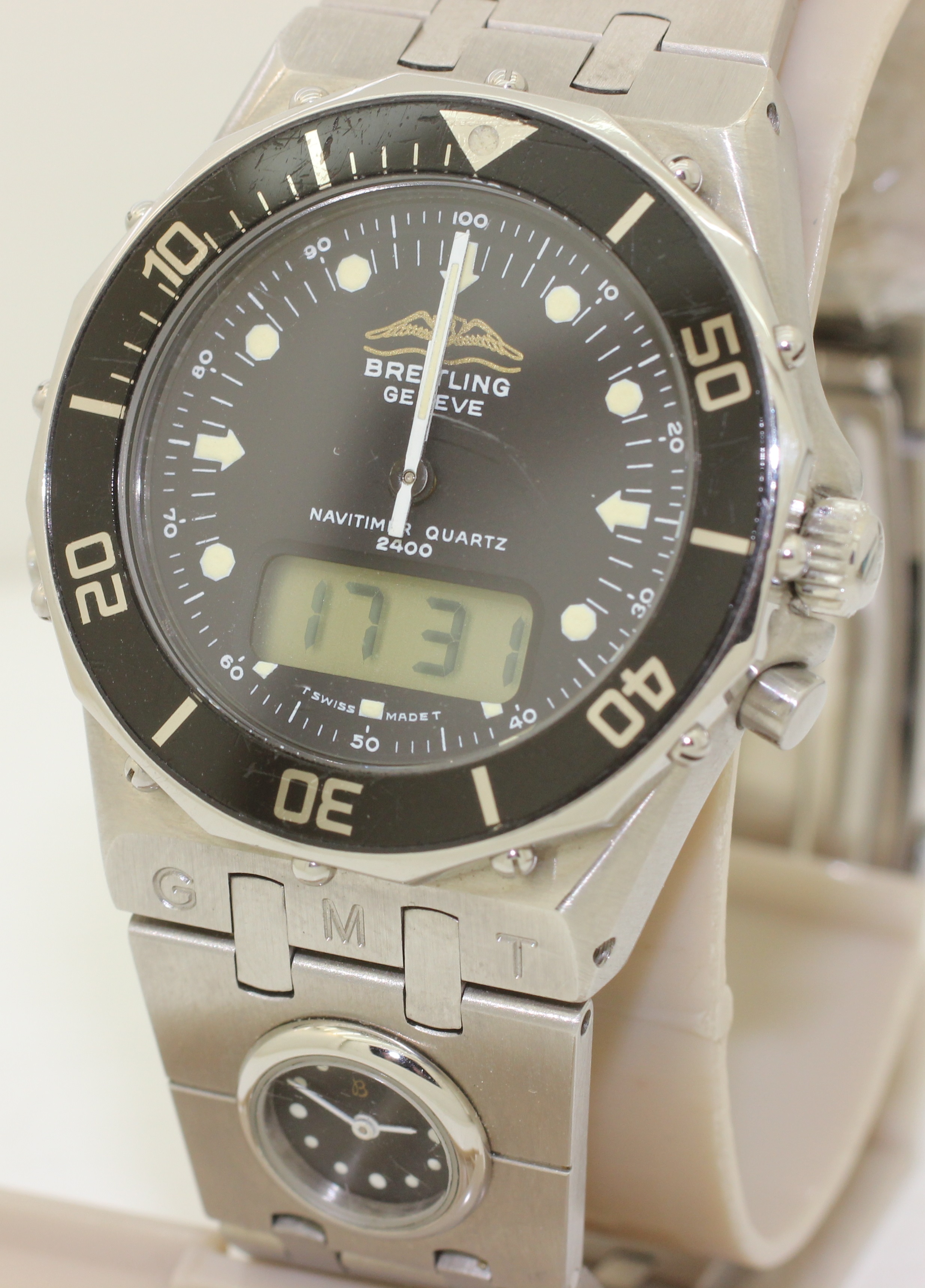 digital utc watch