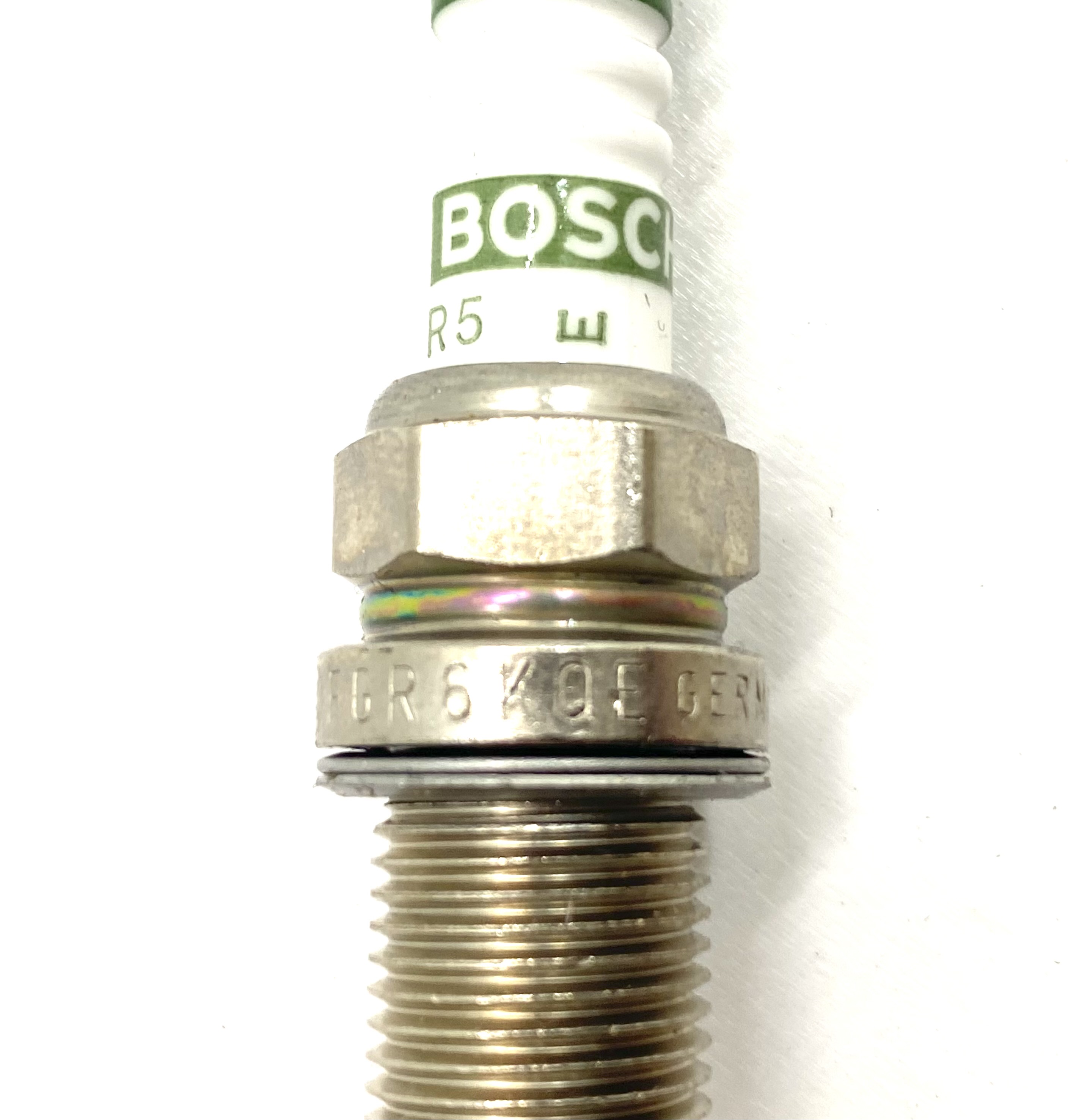 Porsche 955 Cayenne S 4.5 Genuine Spark Plug In Original Box